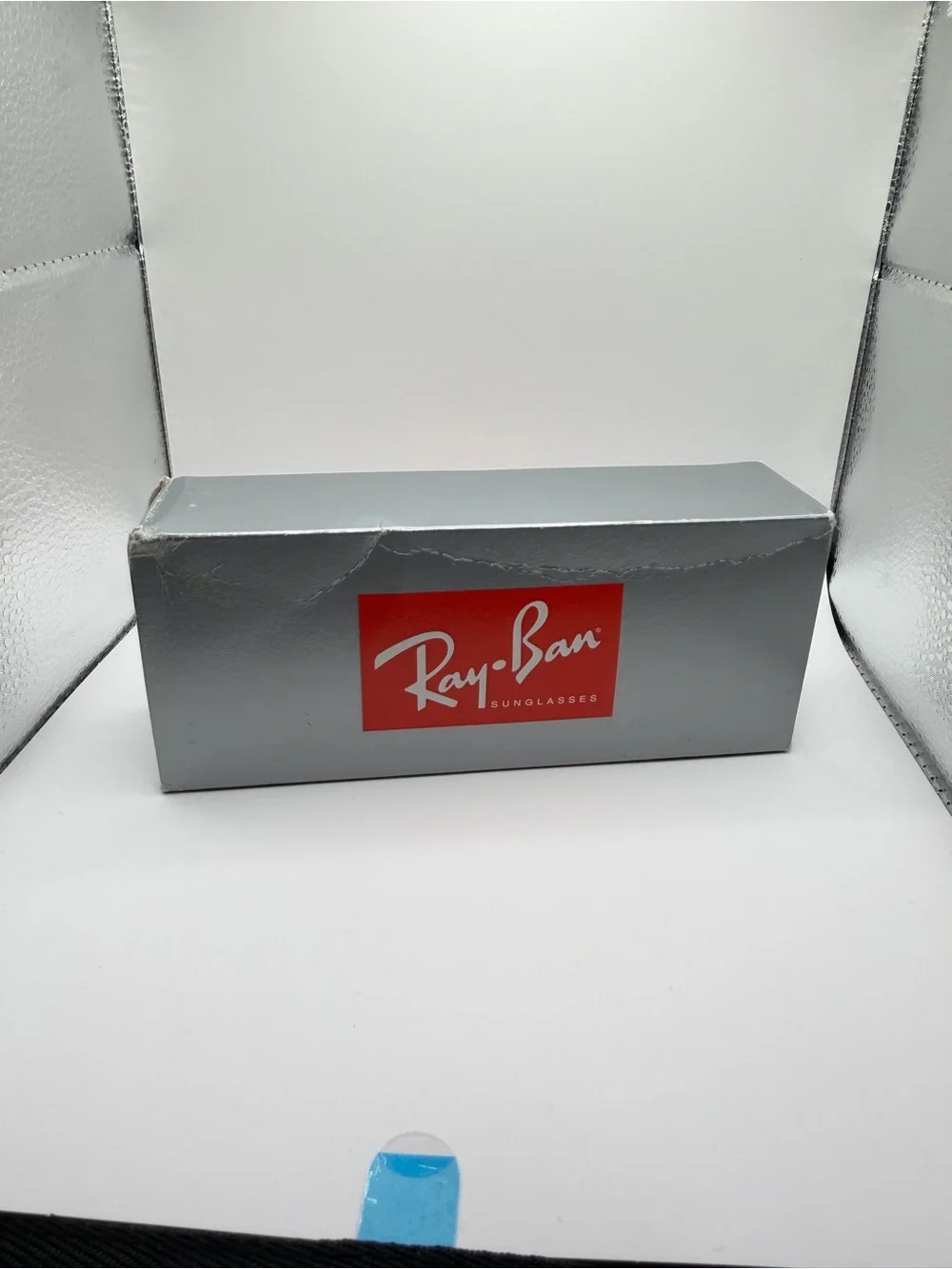 Ray-Ban New Wayfarer Sunglasses * No Dust Cloth Or Booklet* RB2132 901 51/18